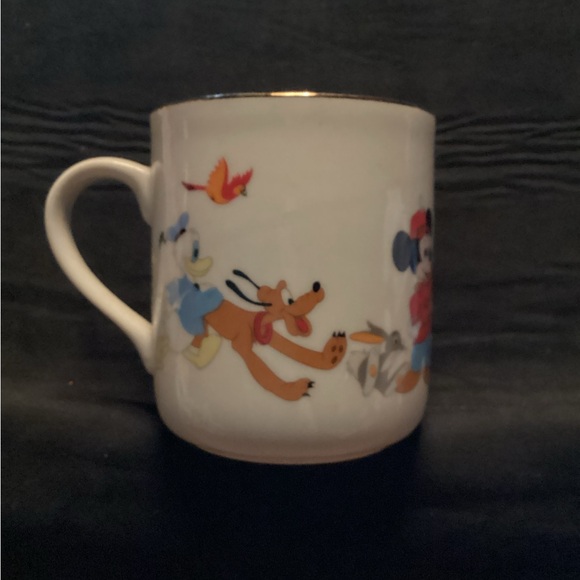 Mickey and friends cup - Picture 2 of 6